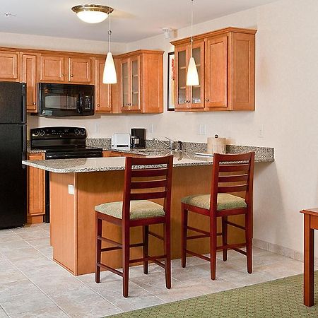 White River Inn & Suites White River Junction Esterno foto