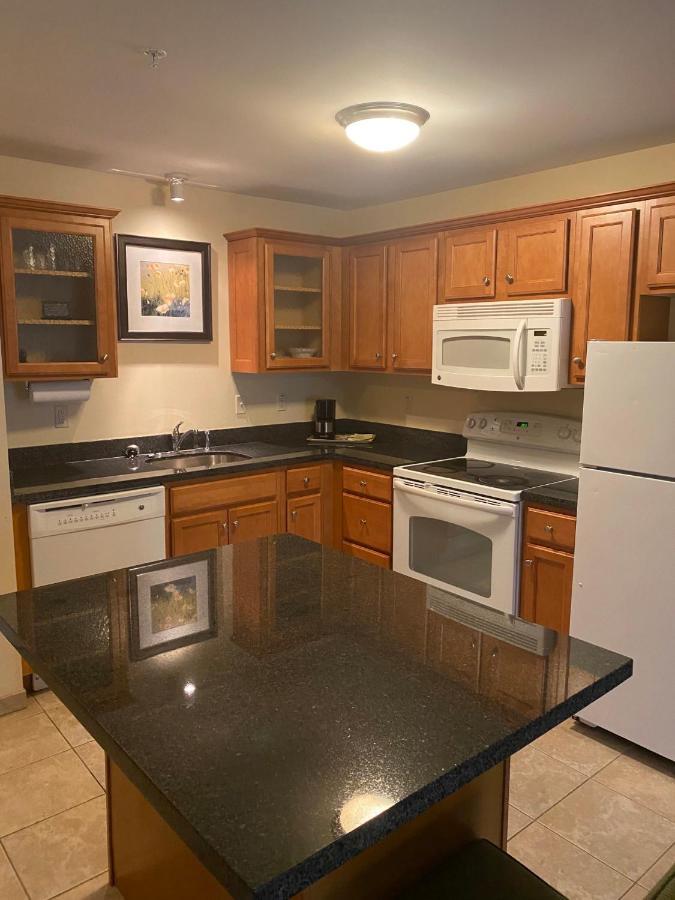 White River Inn & Suites White River Junction Esterno foto
