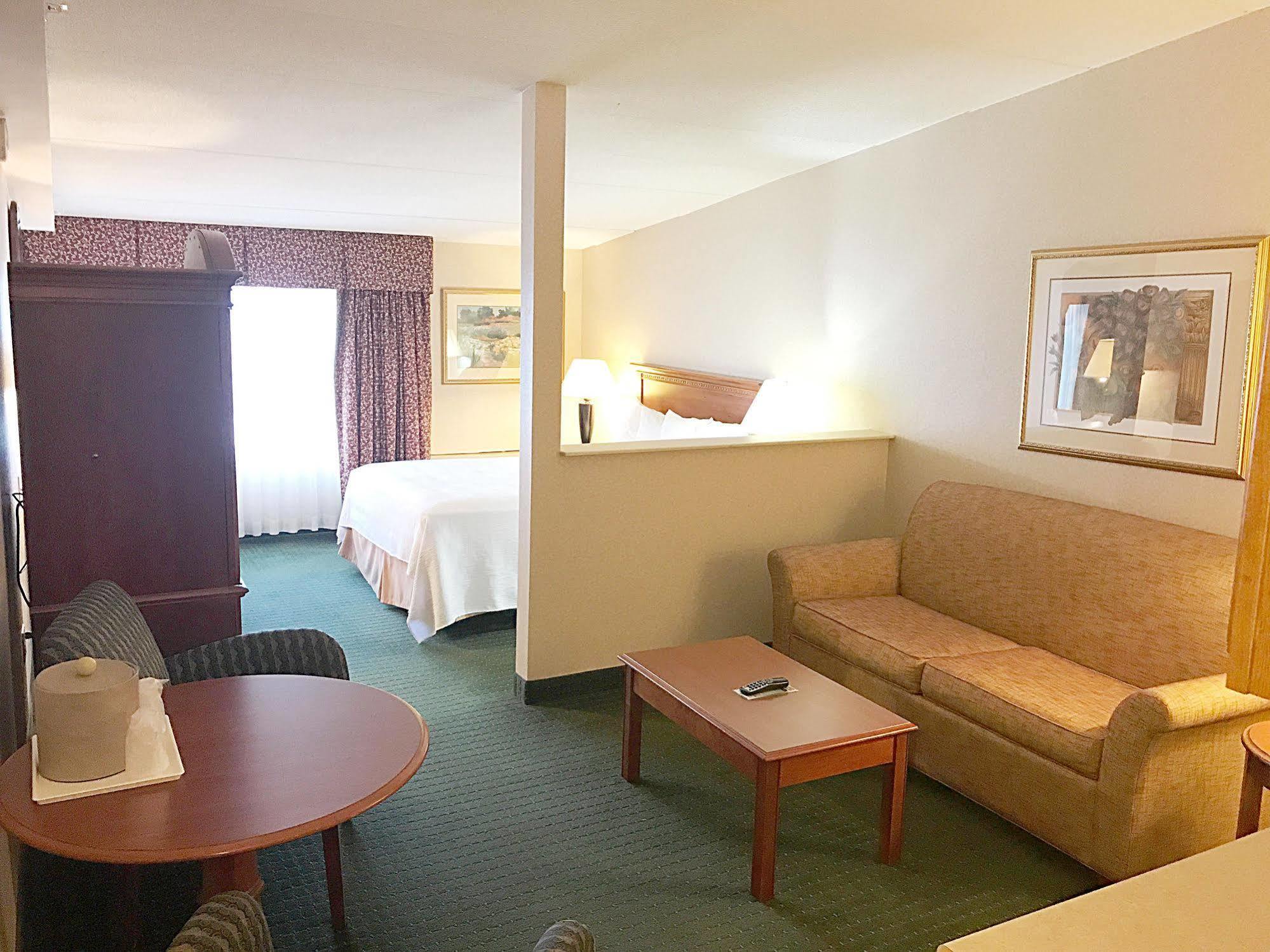 White River Inn & Suites White River Junction Esterno foto